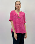 Camicia taglia comoda con ricami