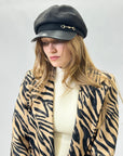 Cappello con visiera dettaglio fibbia