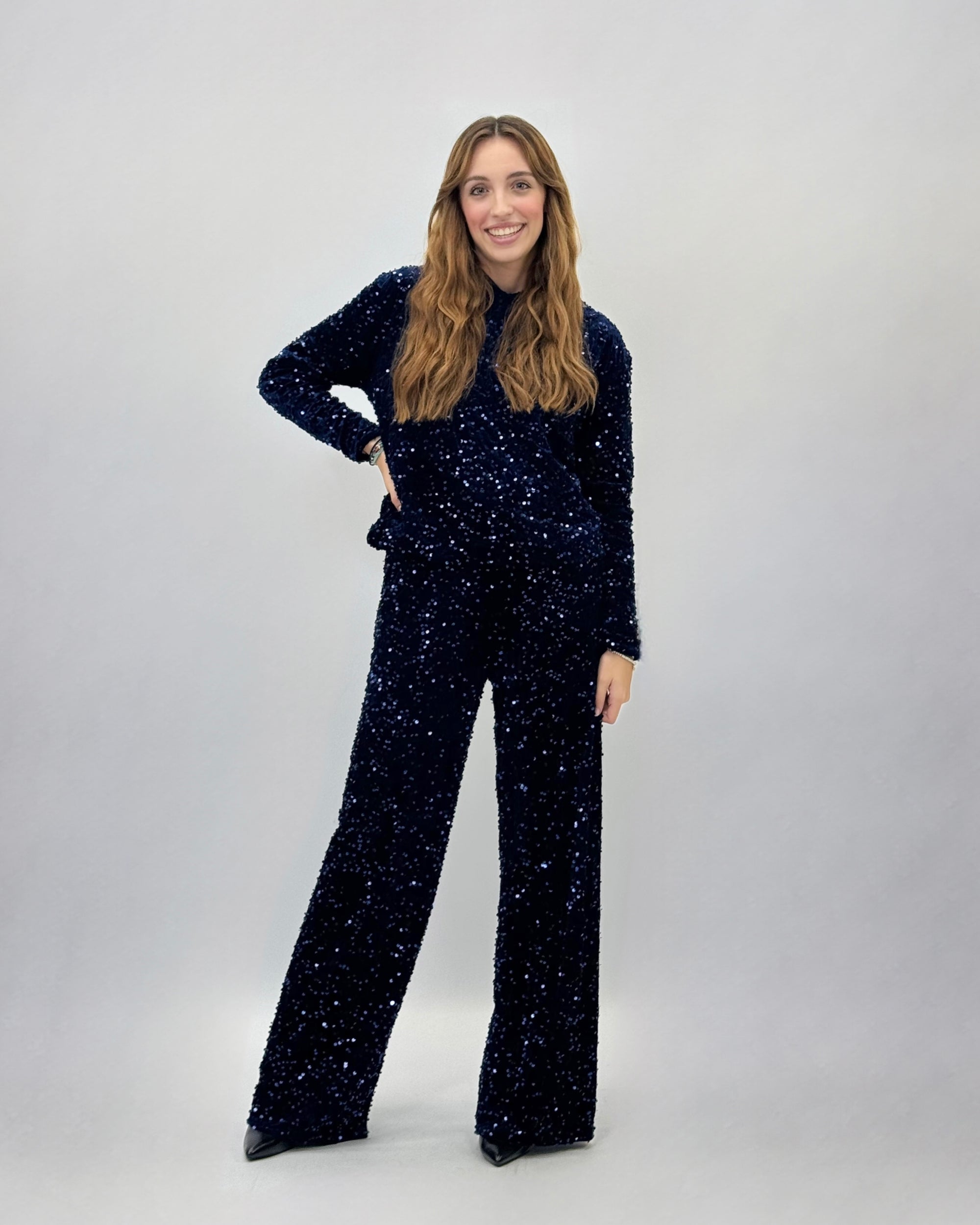 Completo premium felpa e pantaloni paillettes