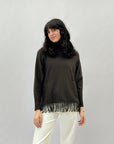 Maglione ampio dolcevita con frange