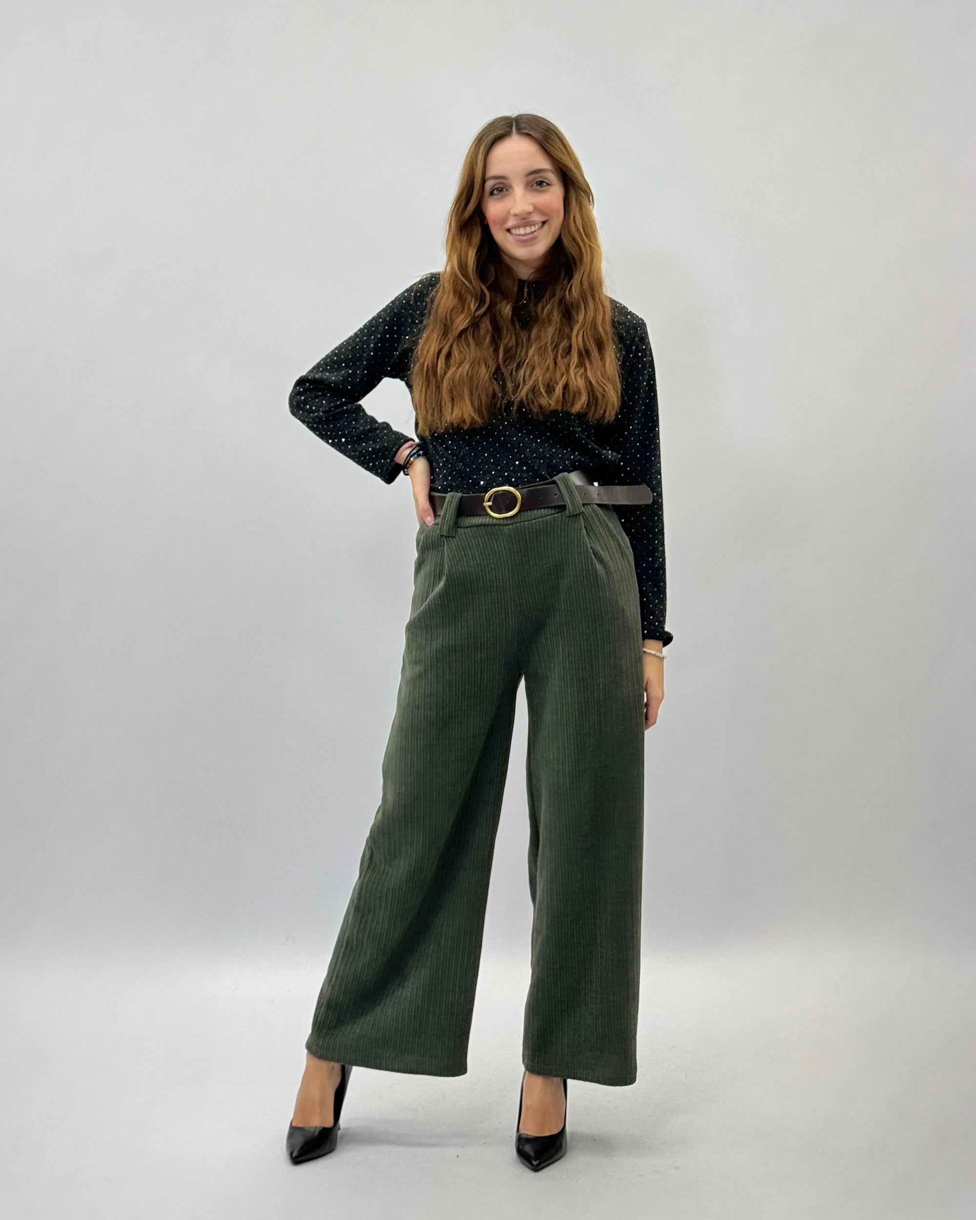 Pantaloni in velluto a palazzo con cintura