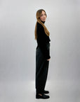 Pantaloni con pences stampa quadri carrot fit