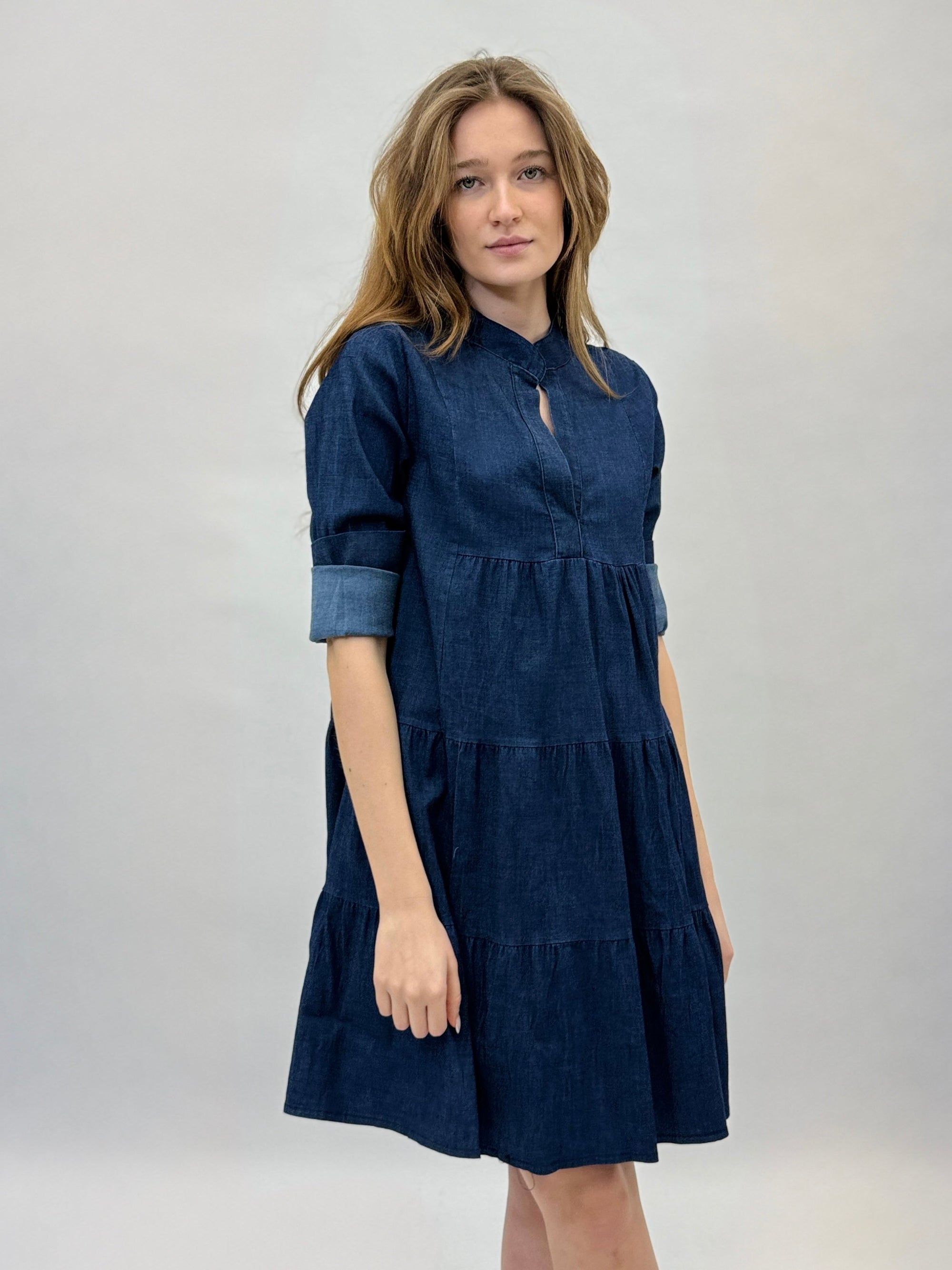 Abito in denim con balze scollo alla coreana