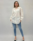 Camicia comoda in pizzo sangallo dettaglio righe