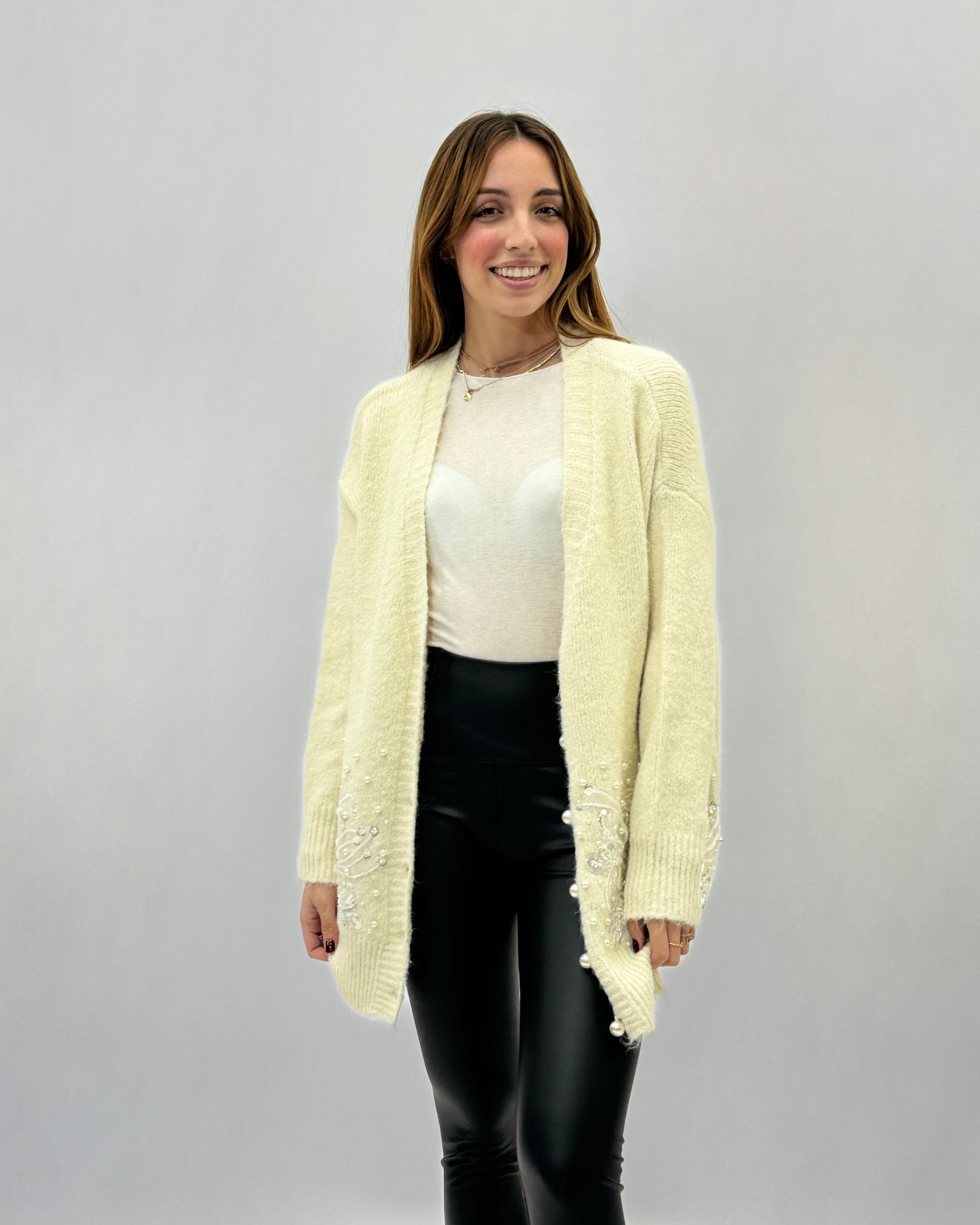 Cardigan misto lana con ricami e perle