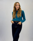 Pullover con scollo morbido basic