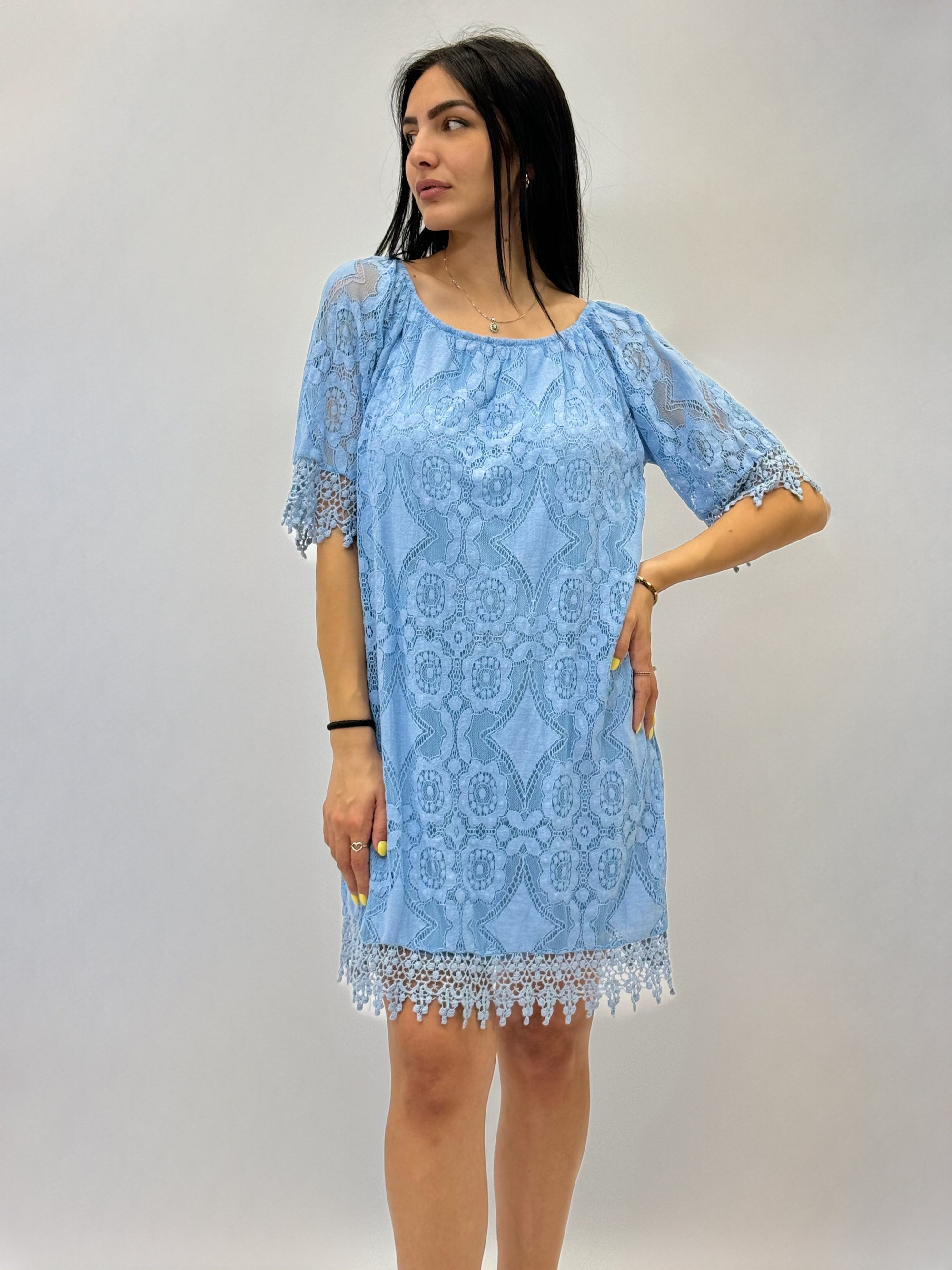 Abito in pizzo