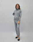 Completo maglia dolcevita e pantaloni
