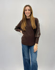 Maglione ampio con perle e strass