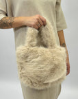 Borsa shopper in ecopelliccia con tracolla