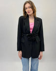 Blazer con dettaglio cintura e fiore