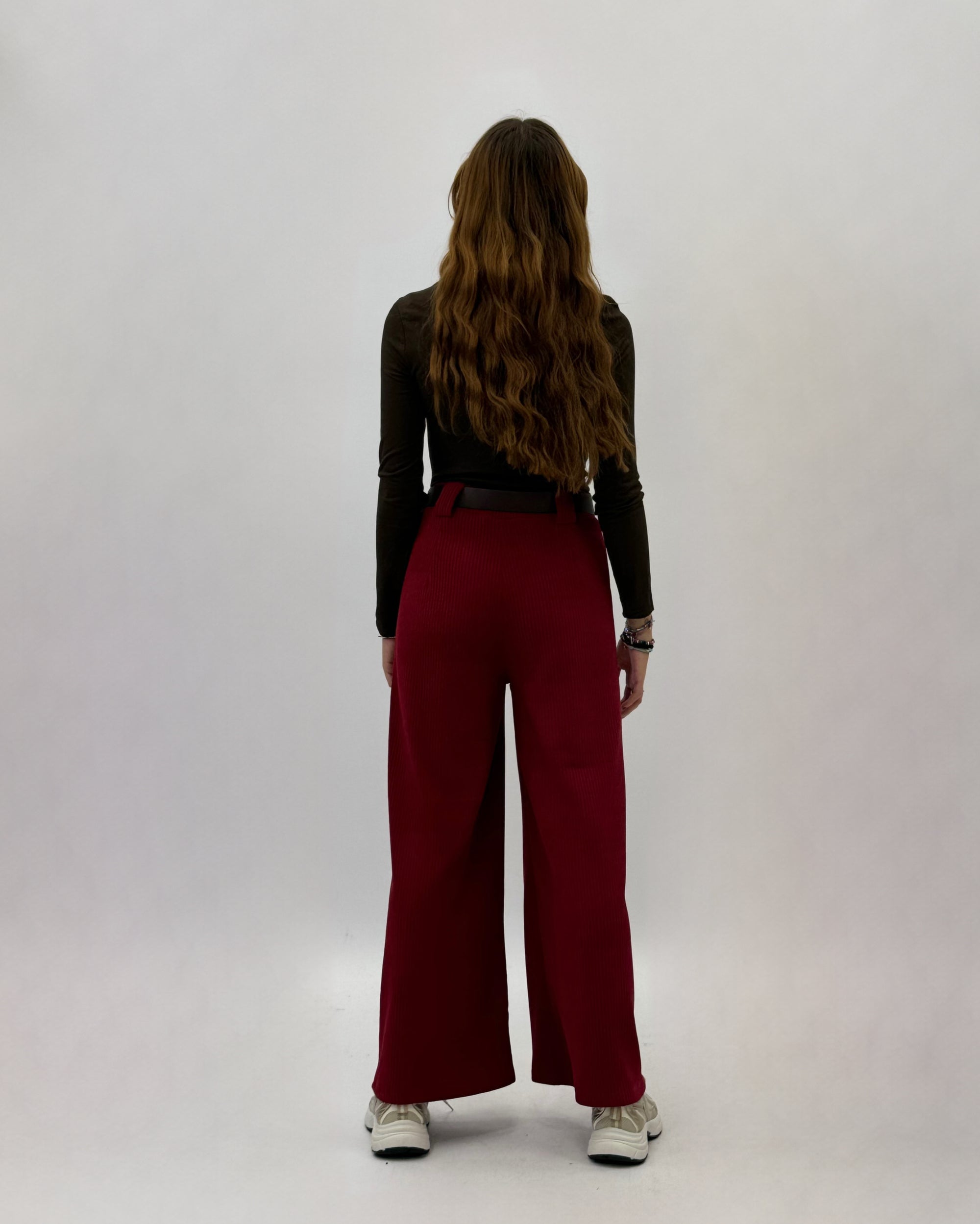 Pantaloni in velluto a palazzo con cintura