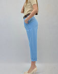Pantaloni con cintura e tasche
