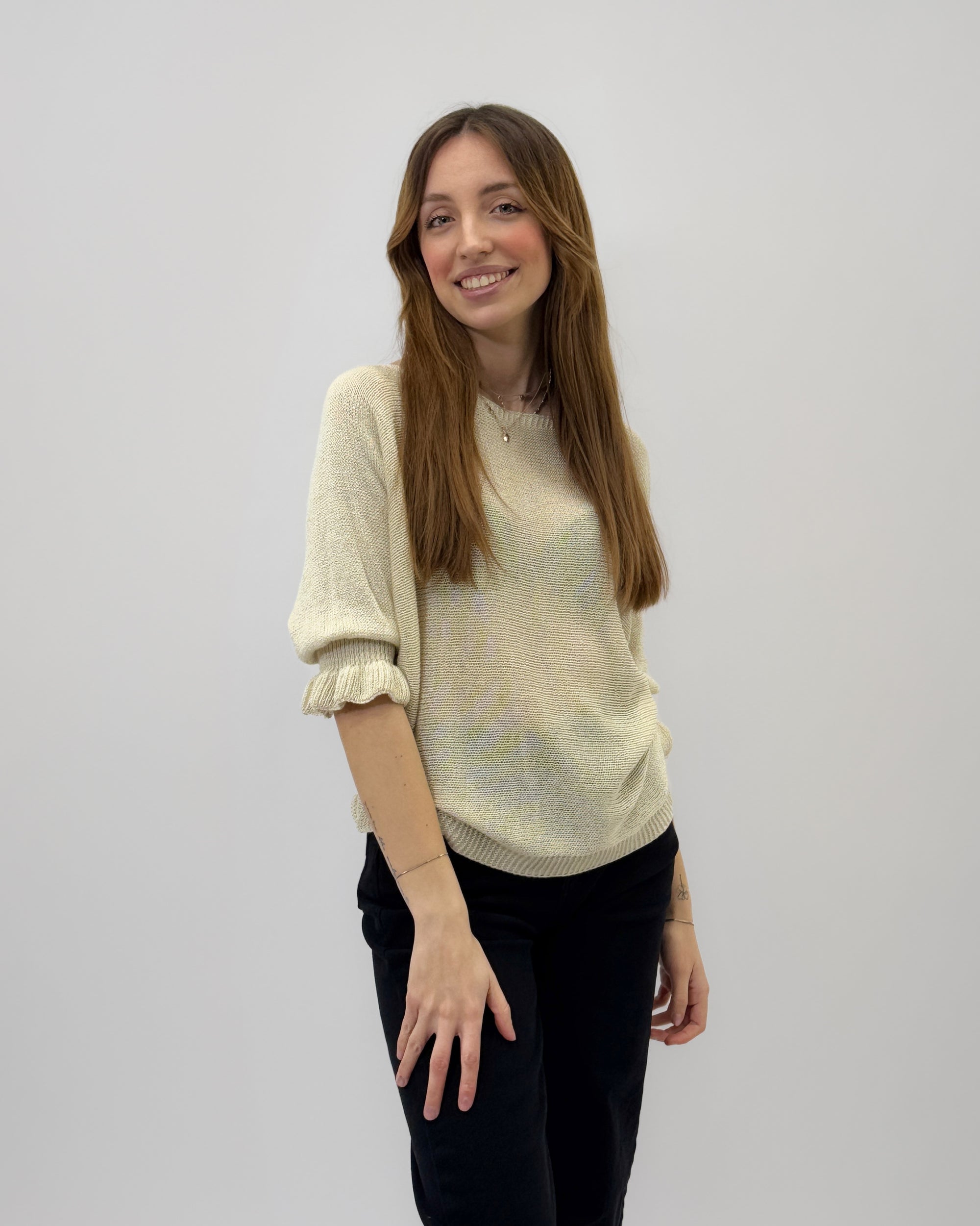 Maglia con manica volant e fiocco