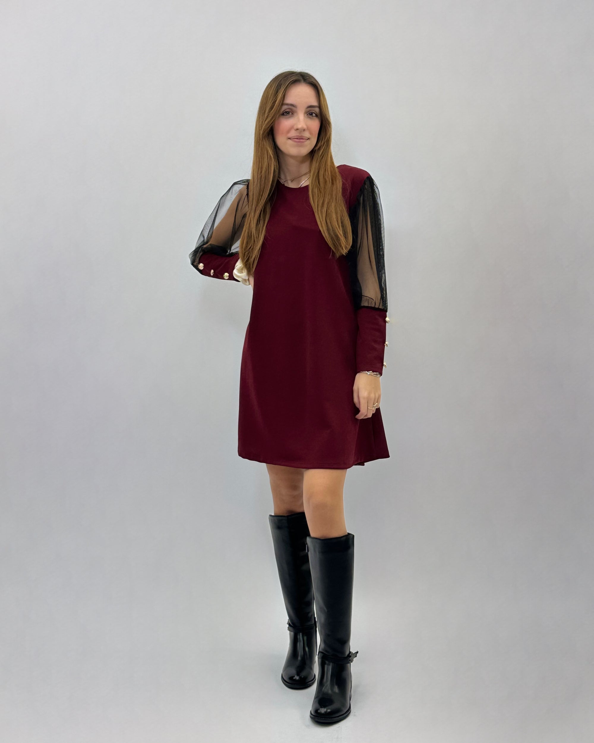 Abito con maniche in organza