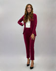 Pantaloni a sigaretta con svolta