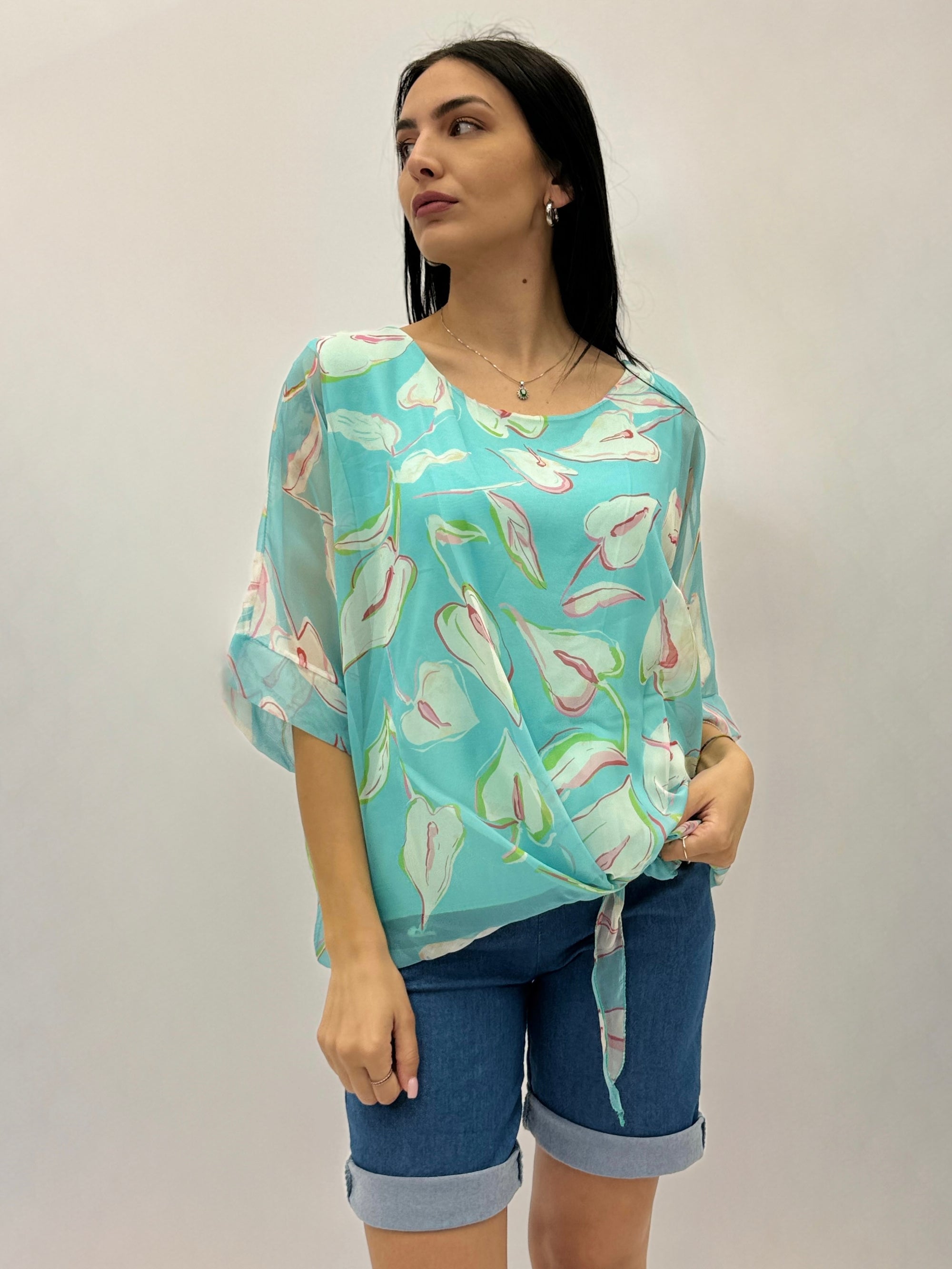 Maglia taglia comoda con nodo