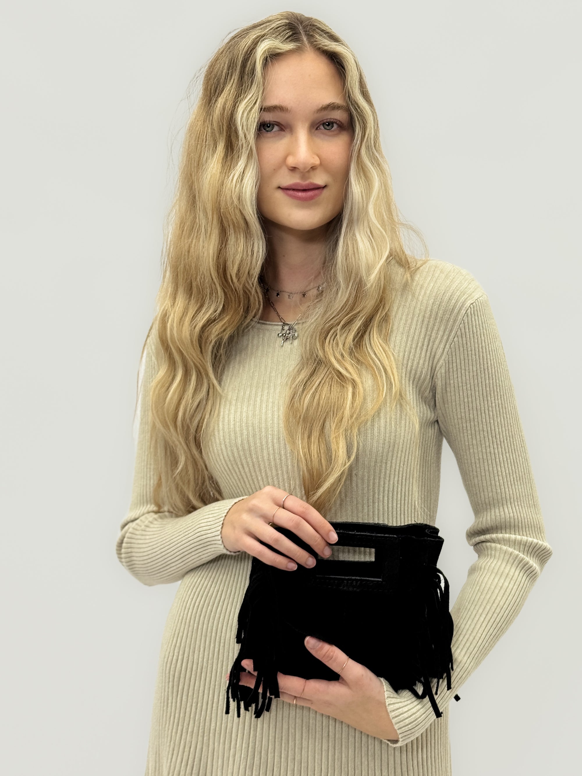 Borsa mini in vera pelle scamosciata con frange – Made in Italy