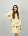 Maglione morbido con fiori