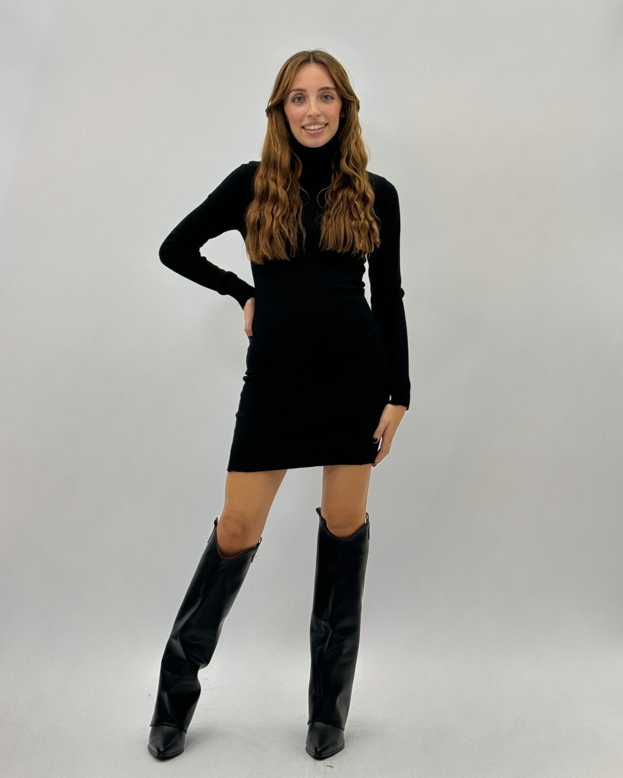 Abito dolcevita corto petite