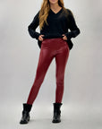Pantaloni in pelle sintetica