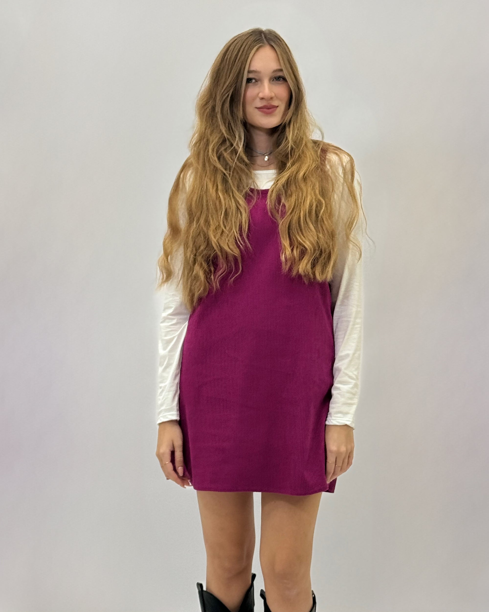 Abito con salopette in suede