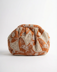 Clutch Morbida con Ricami e Dettagli in Pizzo