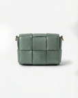 Mini bag intrecciata in vera pelle dal design moderno