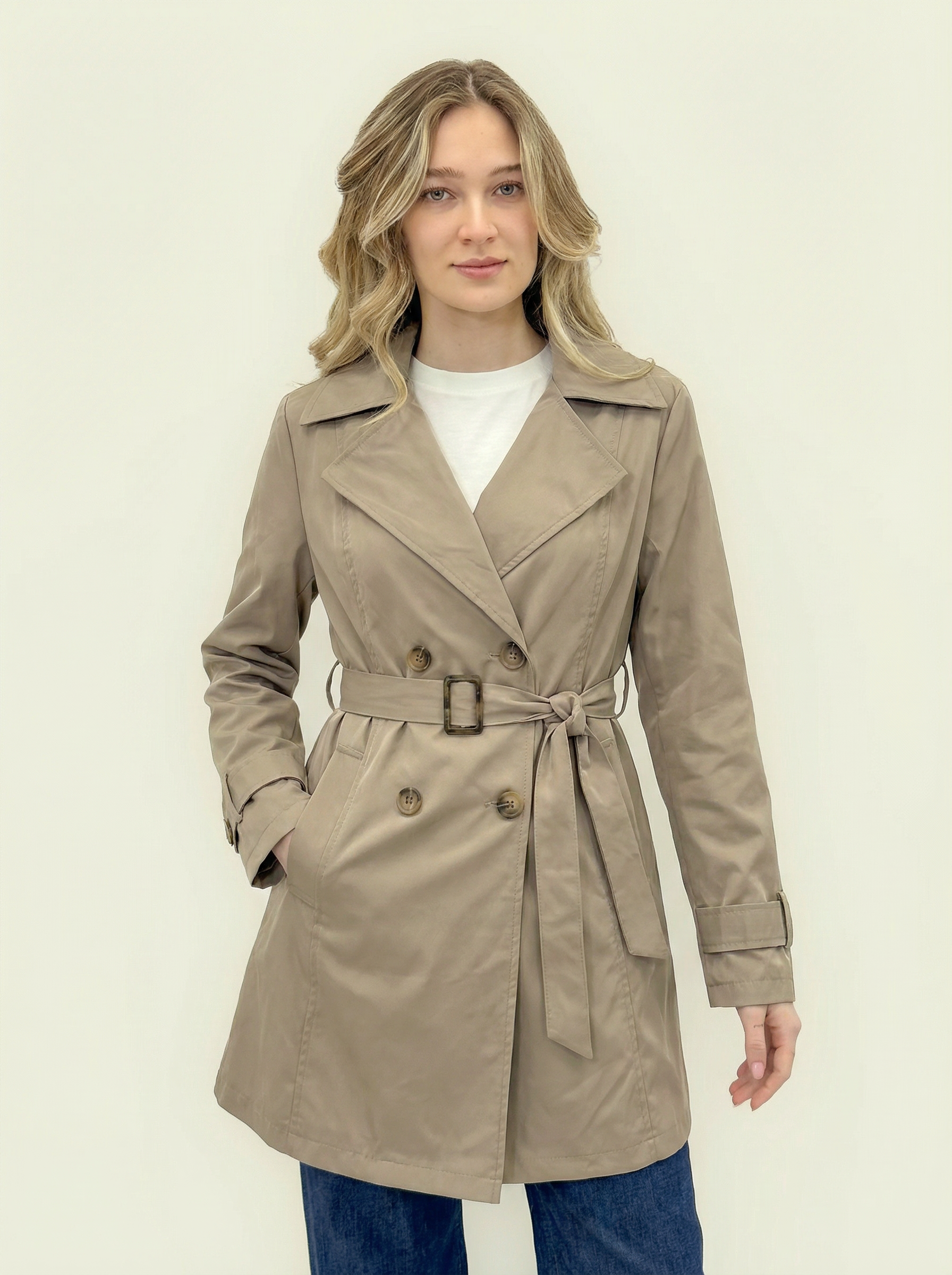 Trench doppiopetto con cintura