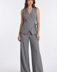 Completo Donna Elegante con Gilet Incrociato e Pantalone Palazzo
