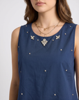 Camicia con gioielli