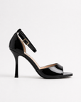 Sandalo elegante in vernice con tacco 8 cm