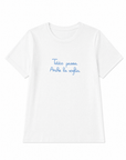 T-shirt bianca con ricamo “Tutto passa”