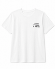 T-shirt bianca con scritta “La vita è amara, il vino no”