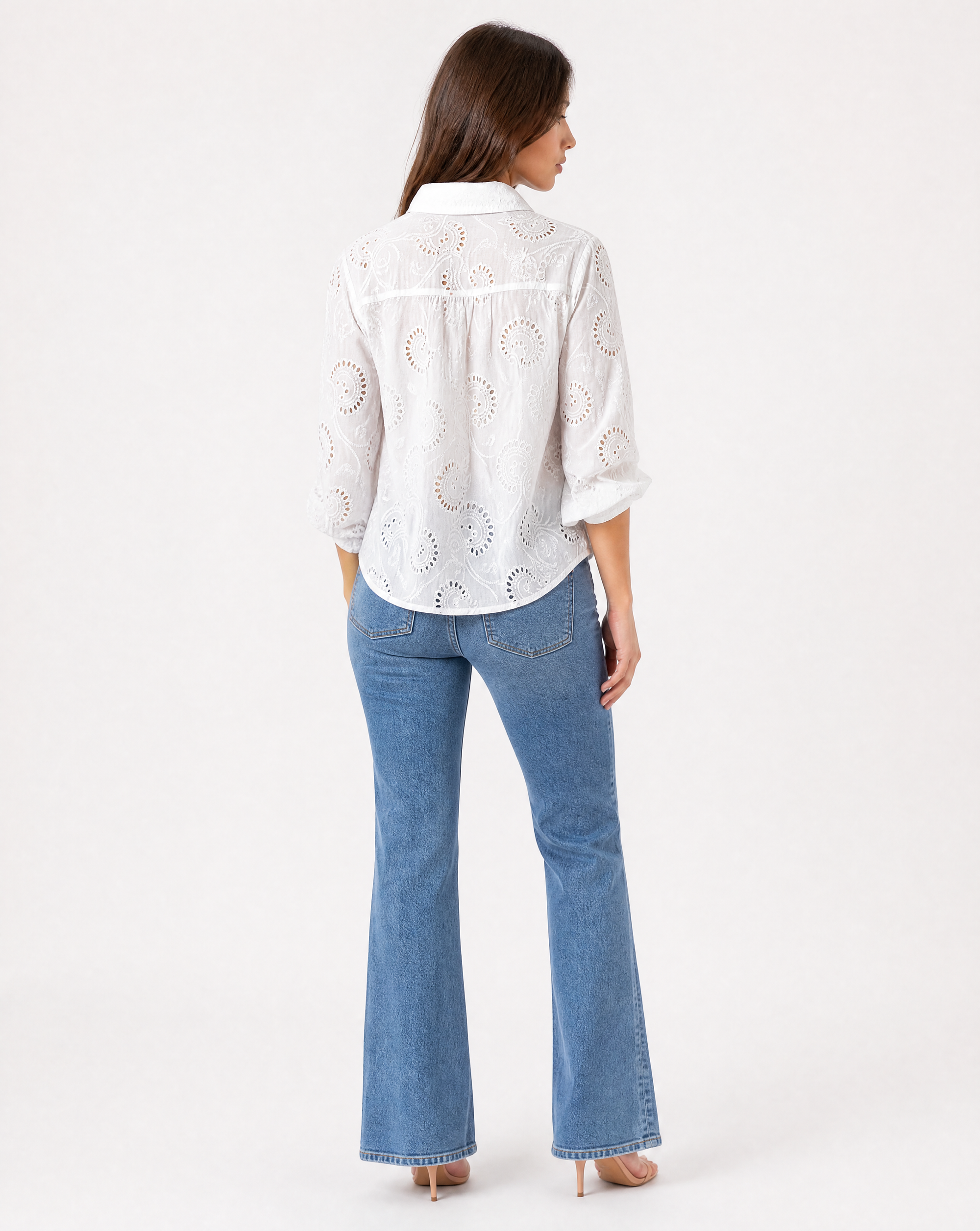 Camicia Bianca Sangallo con Ricami Traforati