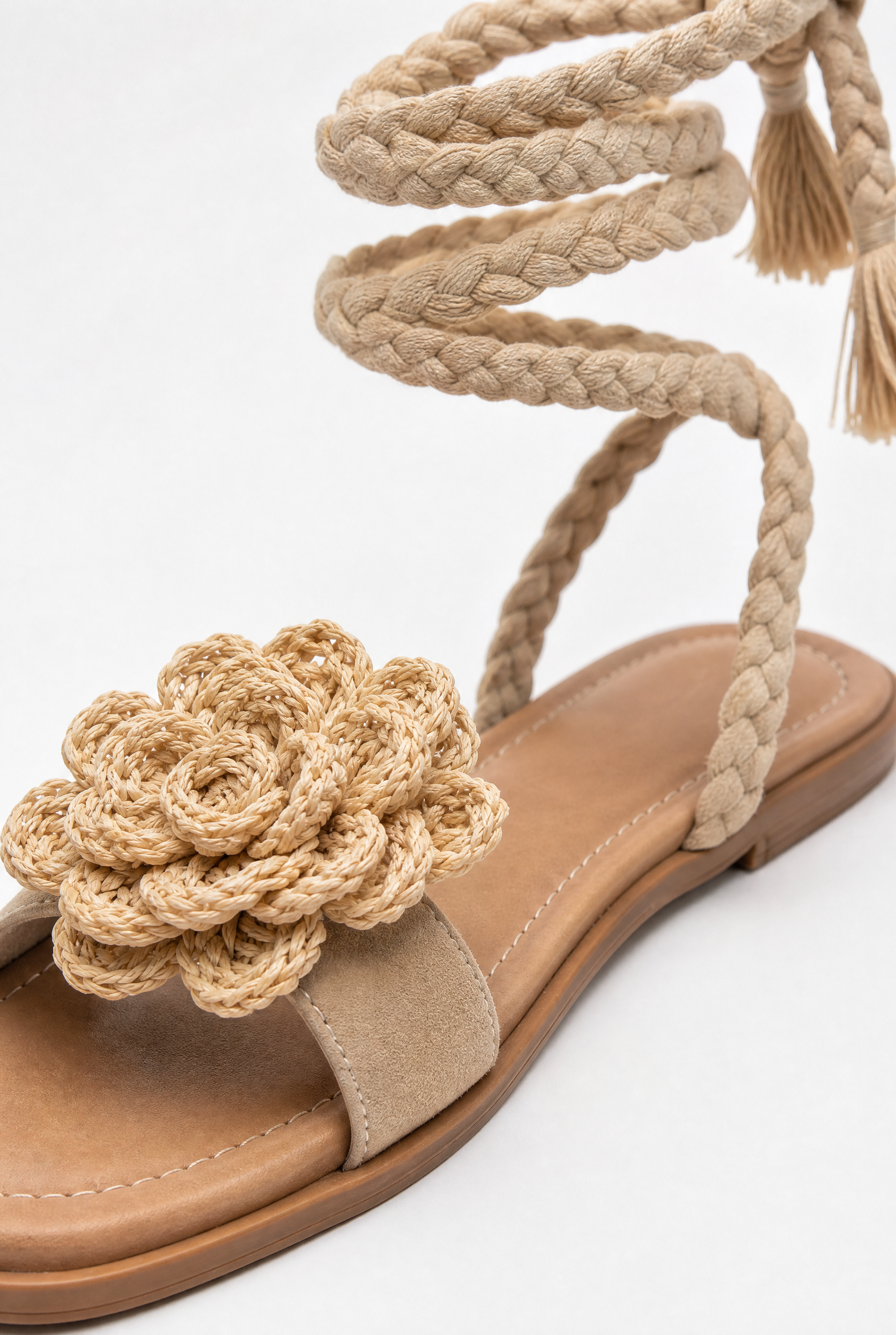 Sandali Flat con Fiore Crochet e Lacci alla Caviglia