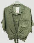 Camicia in lino con nodo frontale e maniche ampie