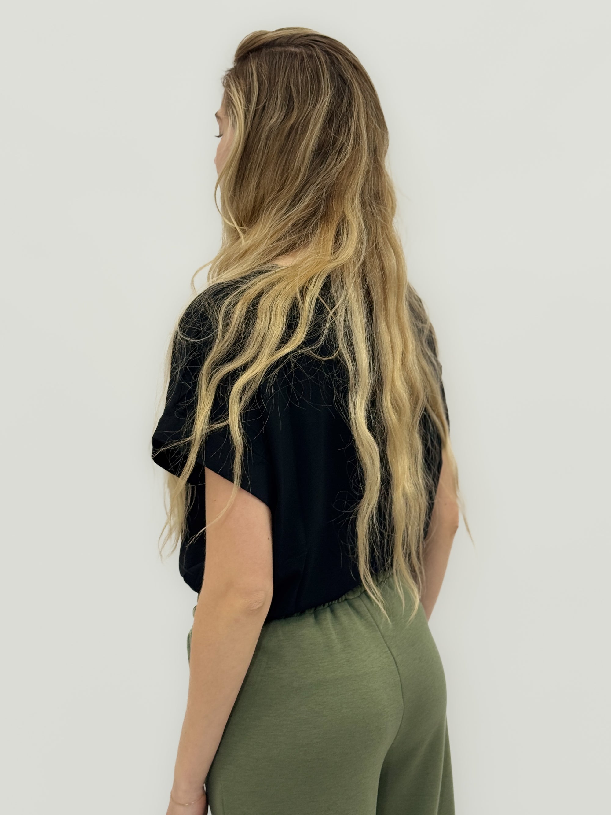 T-shirt basic in cotone con manica risvoltata