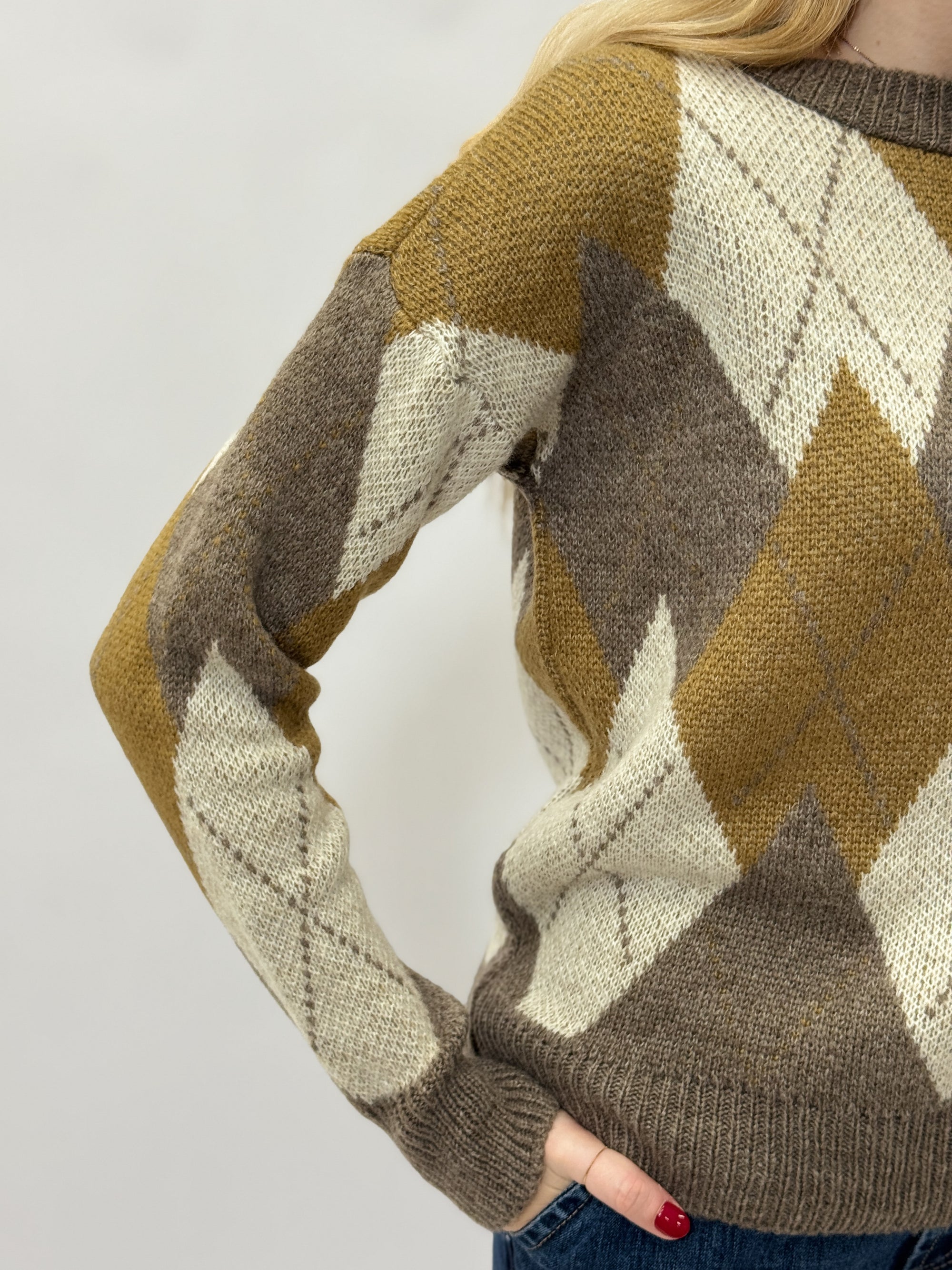 Maglione a Rombi Multicolor – Stile Classico &amp; Morbidezza