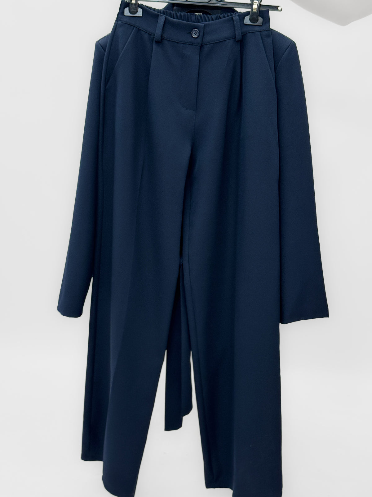 Completo donna con blazer lungo e pantaloni