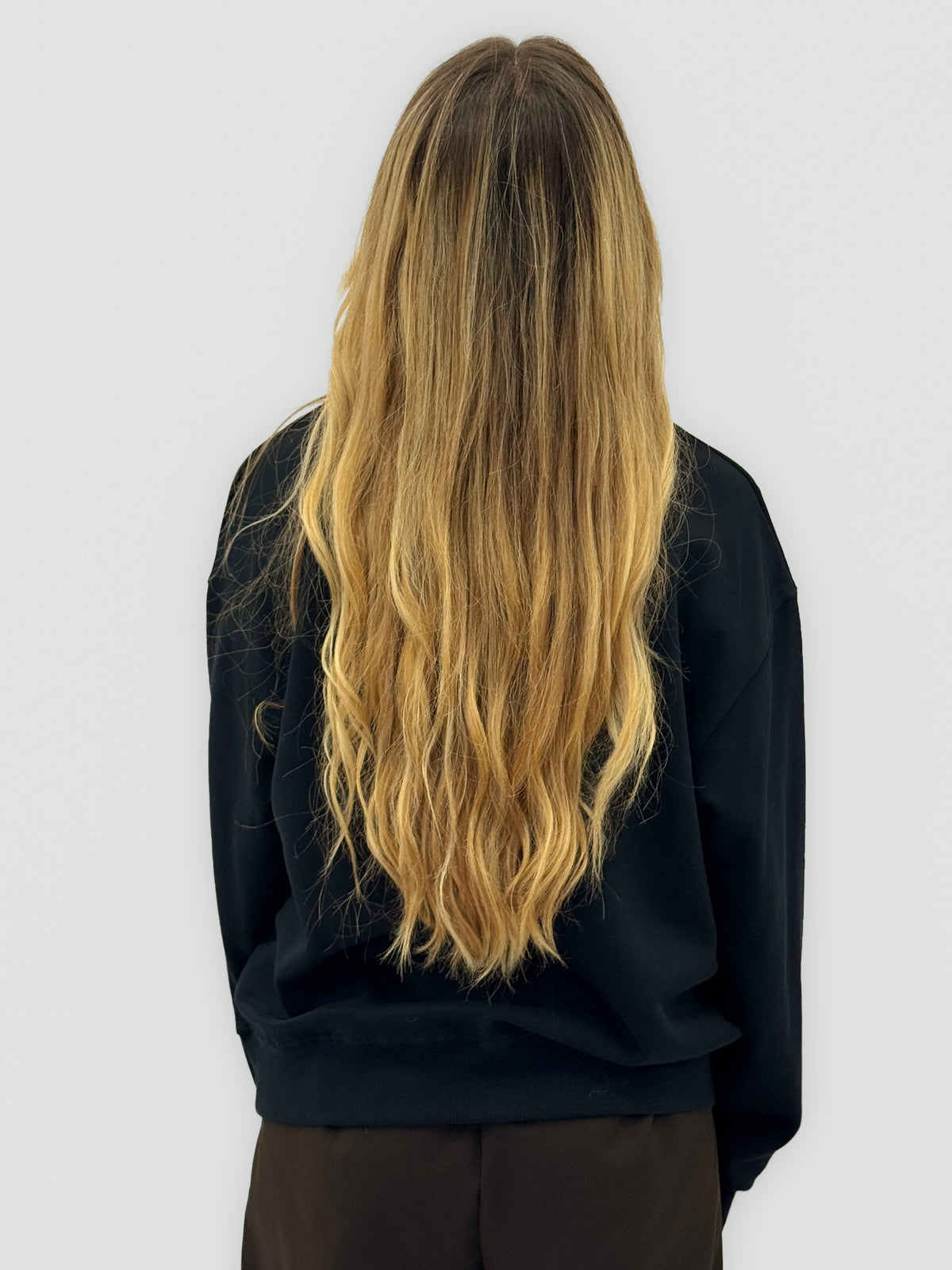 Felpa donna NYC con applicazione teddy e borchie