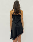 Abito in raso con pizzo