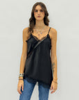 Top in raso con pizzo