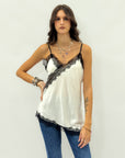 Top in raso con pizzo
