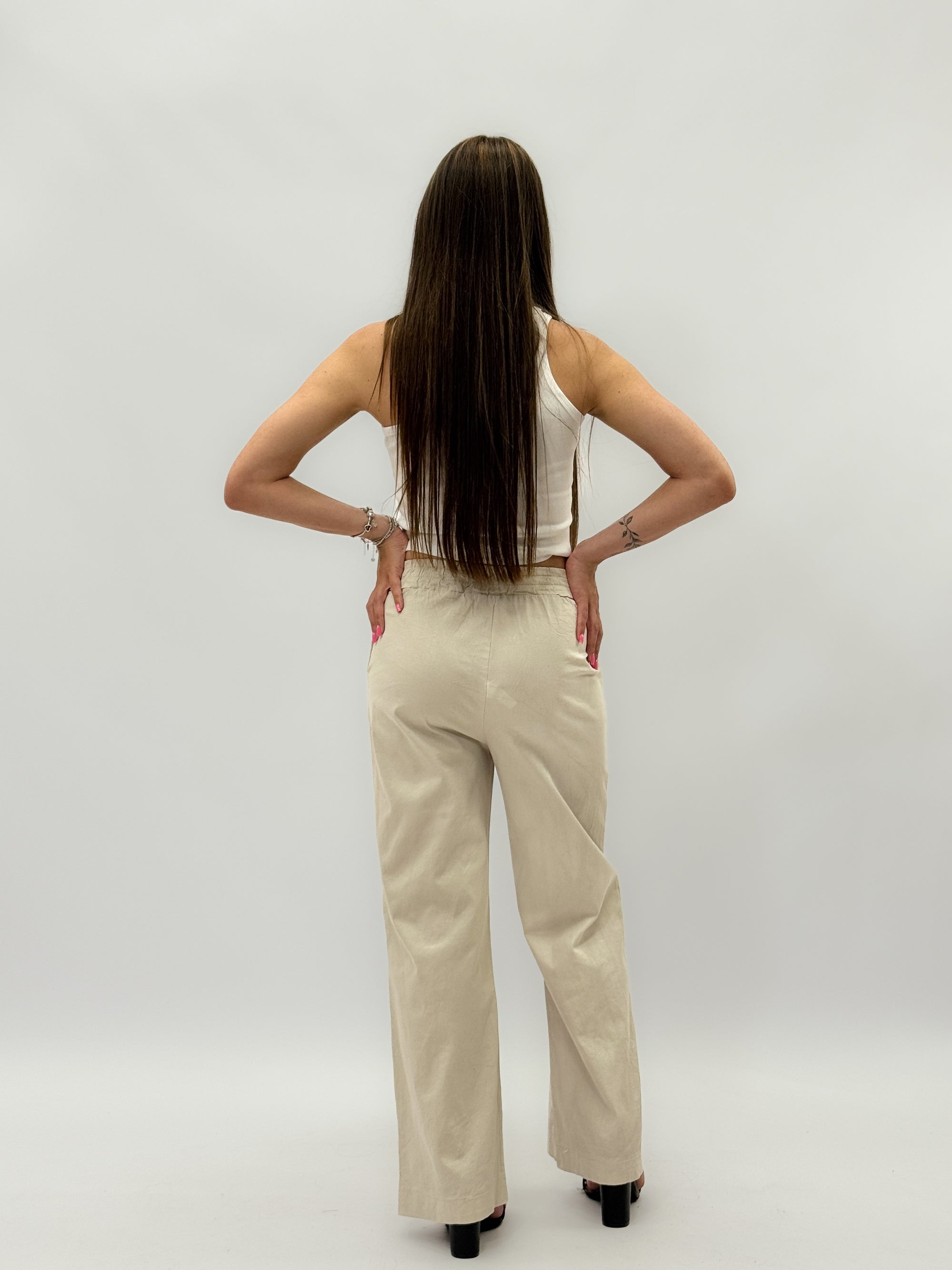 Pantaloni in cotone leggero tinta unita