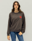 Felpa in cotone con ricamo cuore rosso