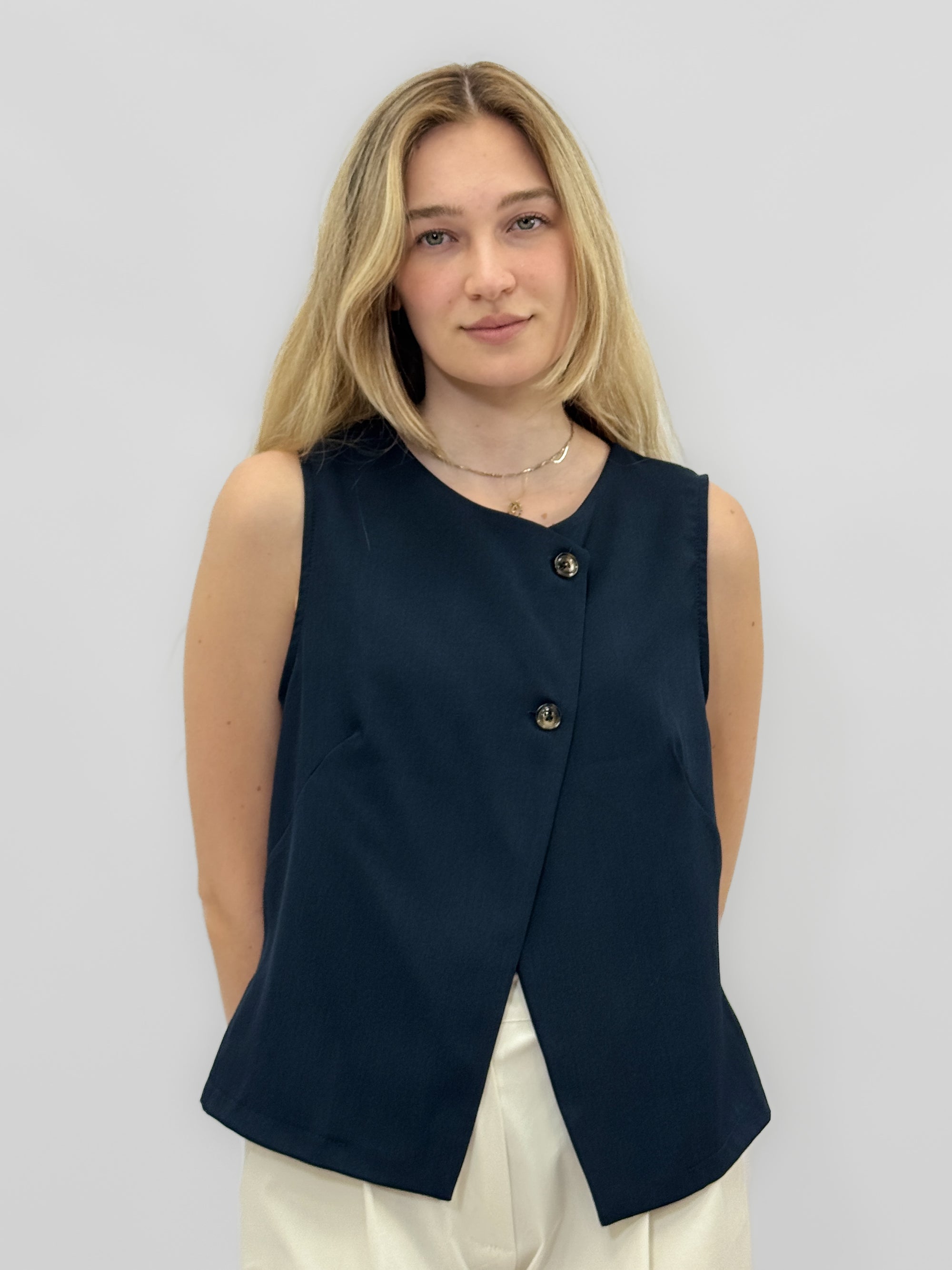 Gilet Donna Smanicato con Bottoni