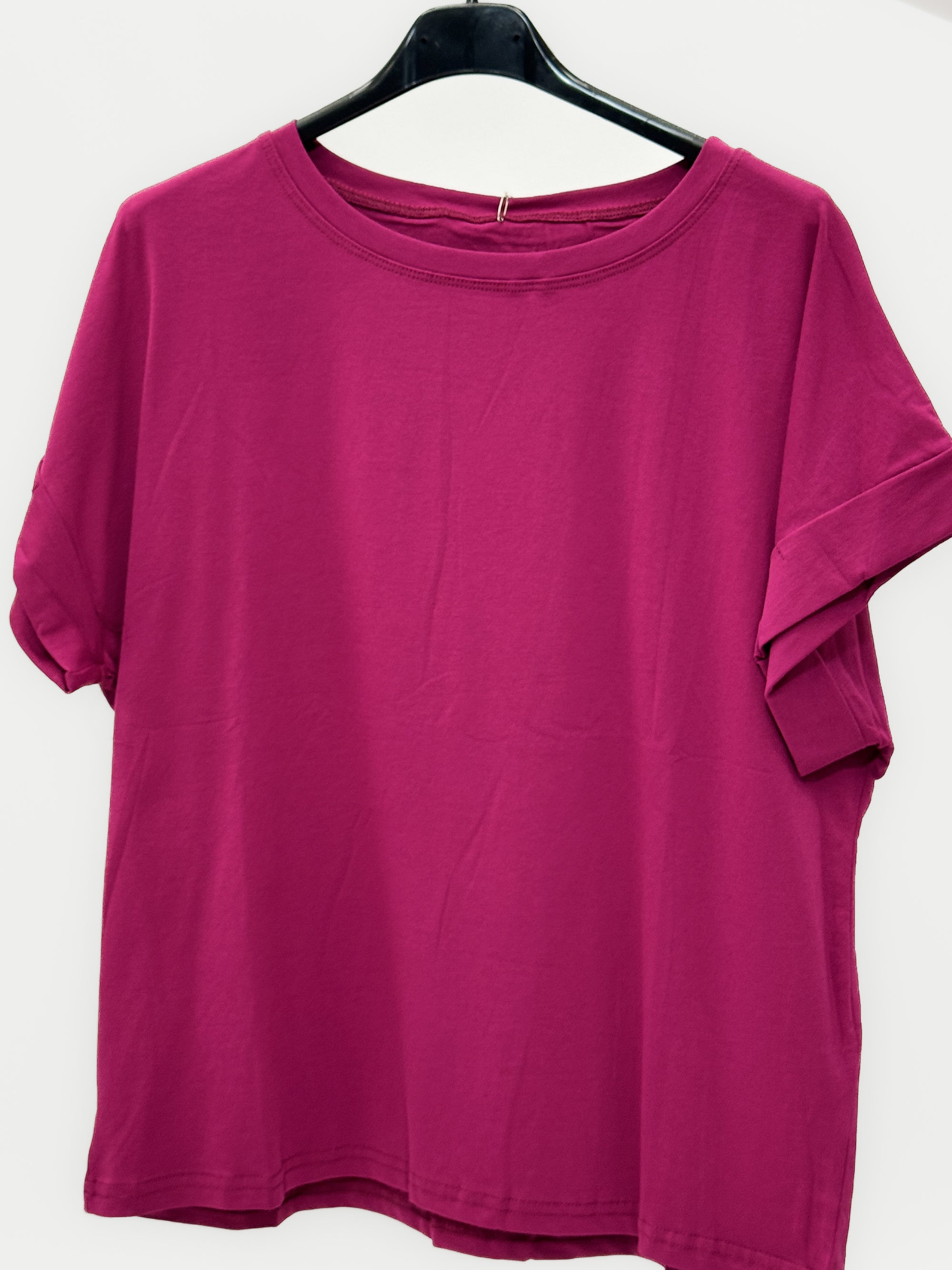 T-shirt basic in cotone con manica risvoltata