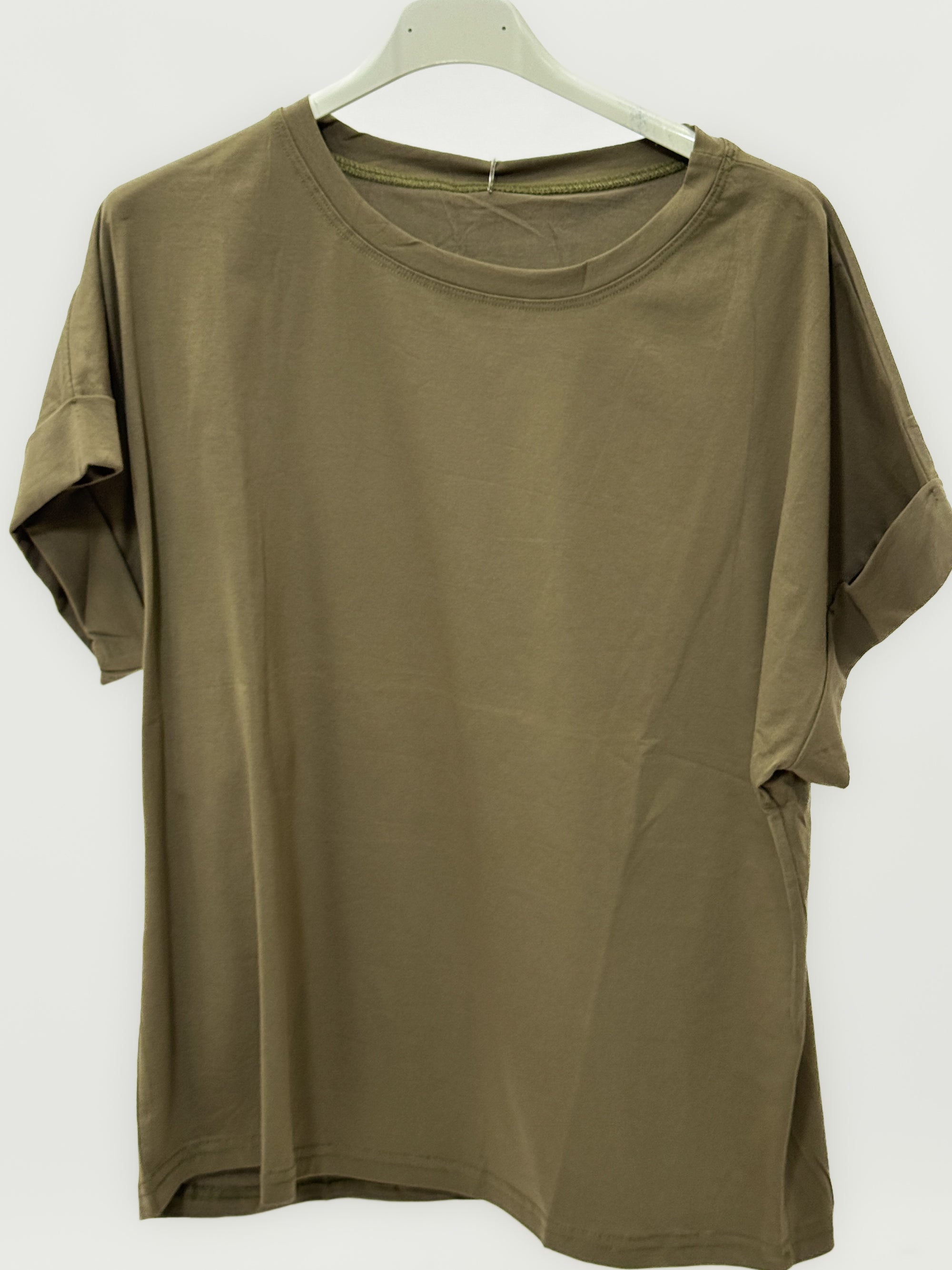 T-shirt basic in cotone con manica risvoltata