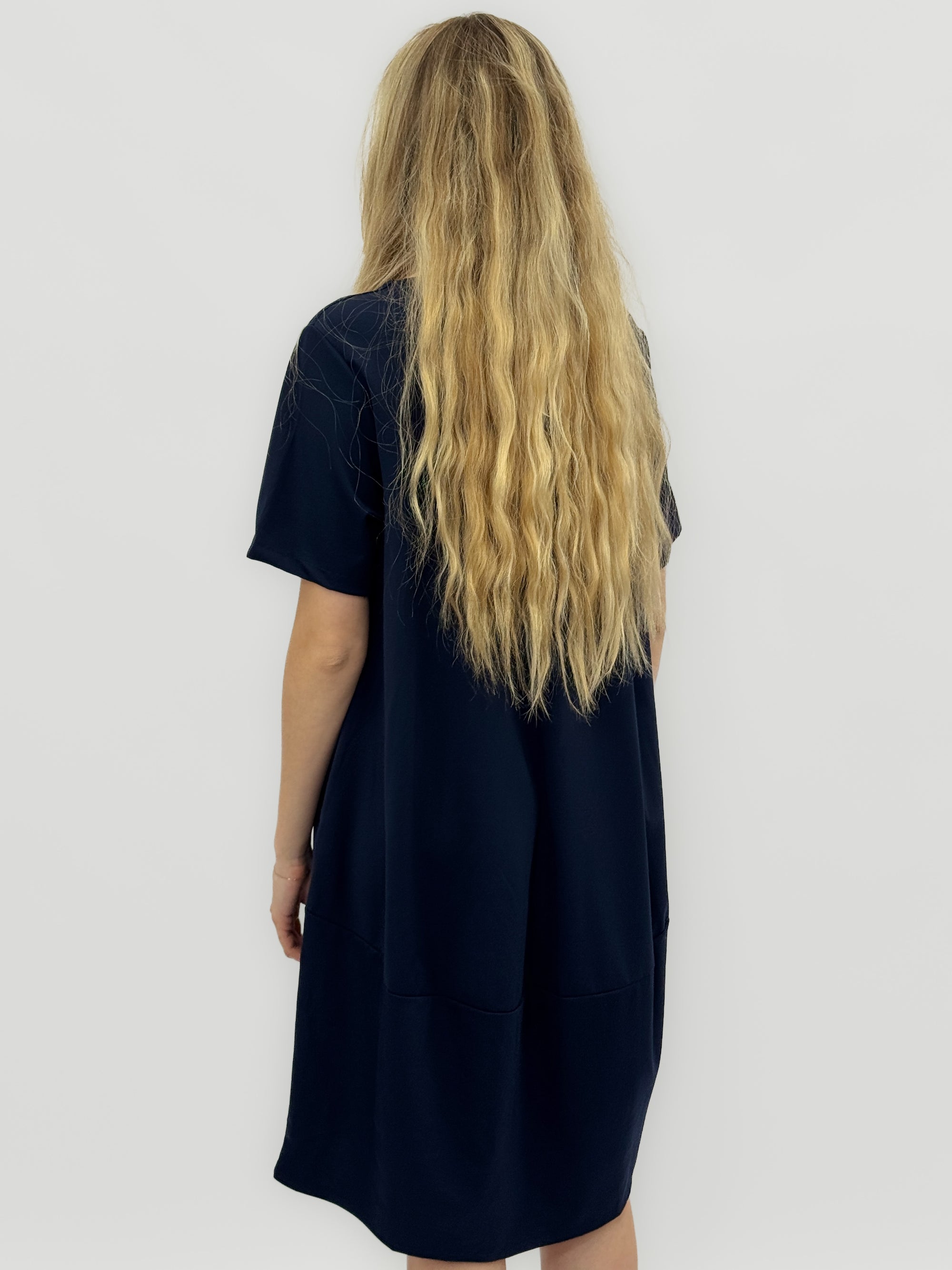 Abito fluido basic oversize comodo e versatile